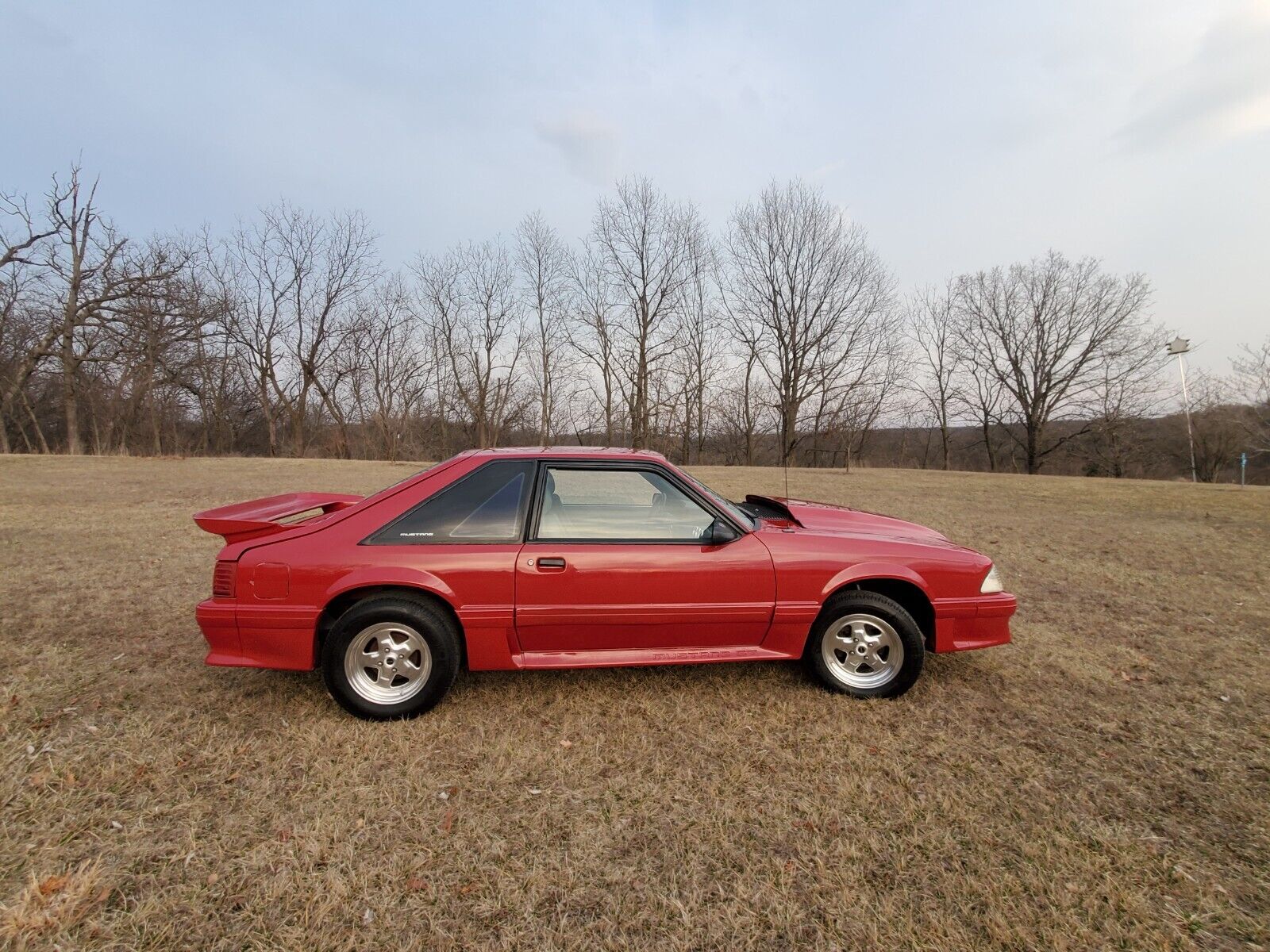 Ford-Mustang-1988-Hatchback-3
