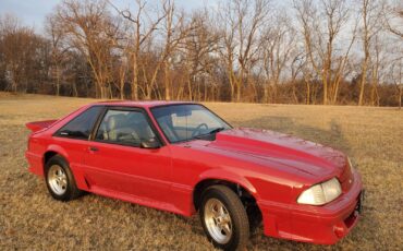 Ford-Mustang-1988-Hatchback-4