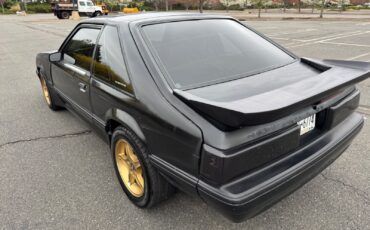 Ford-Mustang-1989-3