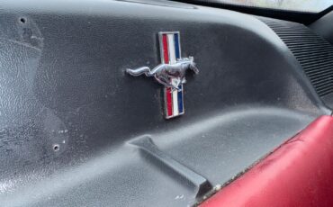 Ford-Mustang-1989-33