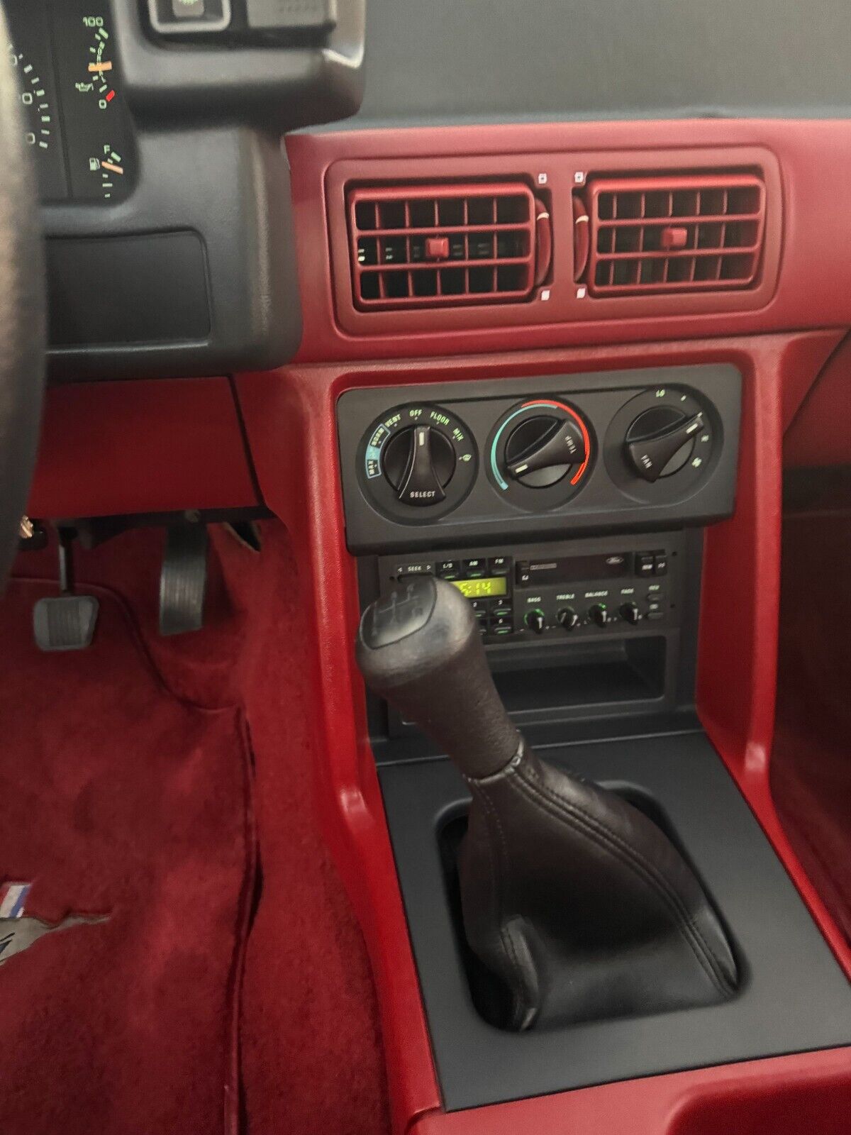 Ford-Mustang-1989-Coupe-33