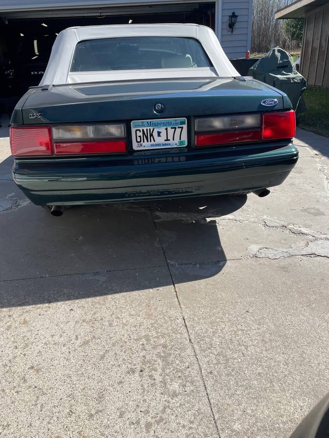 Ford-Mustang-1990-3