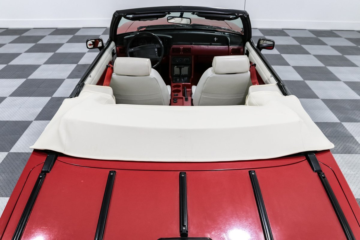 Ford-Mustang-1990-Convertible-10