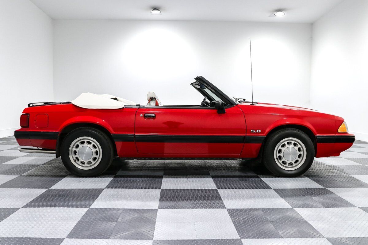 Ford-Mustang-1990-Convertible-13