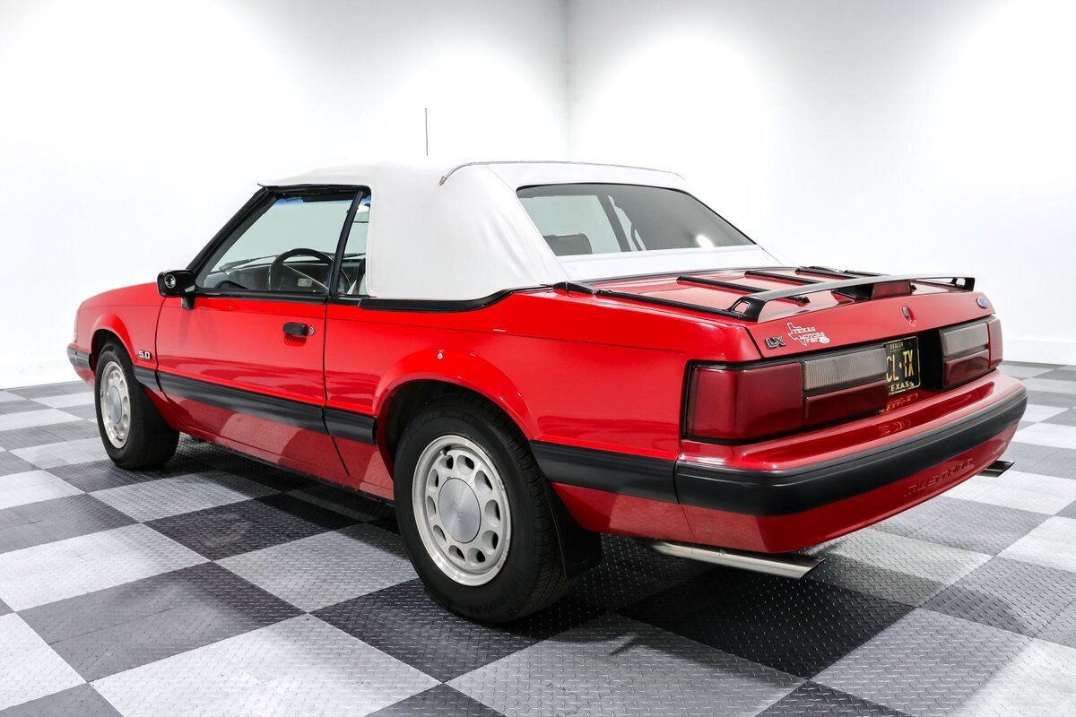 Ford-Mustang-1990-Convertible-8