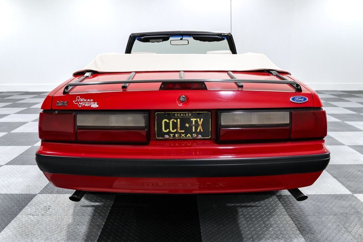 Ford-Mustang-1990-Convertible-9