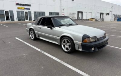 Ford Mustang  1990 silver