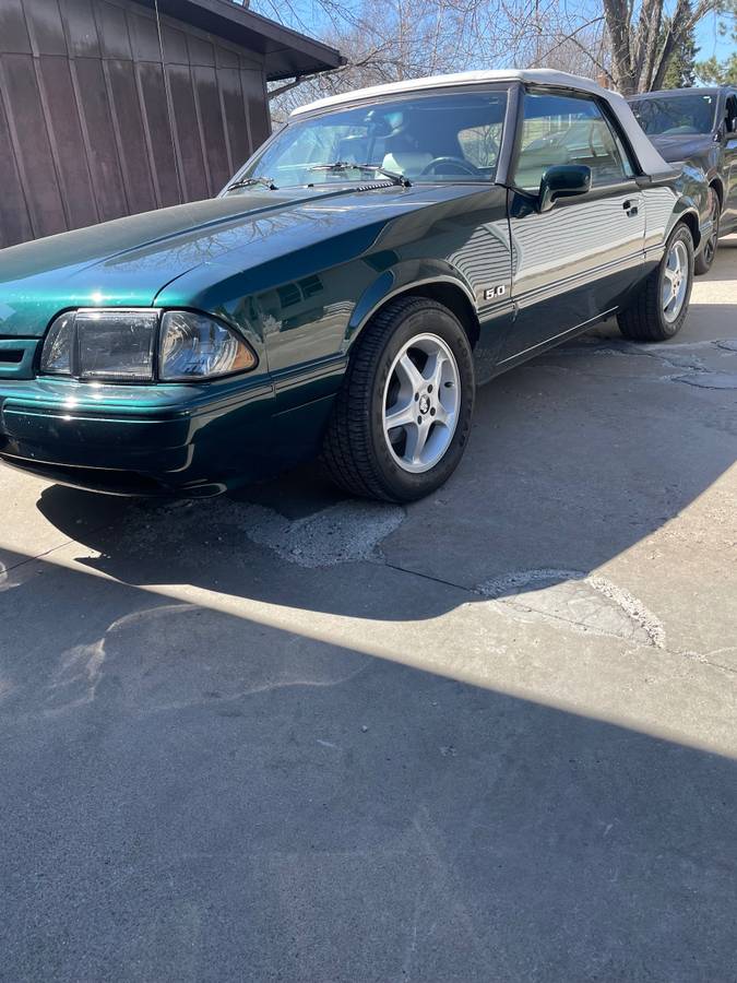 Ford-Mustang-1990
