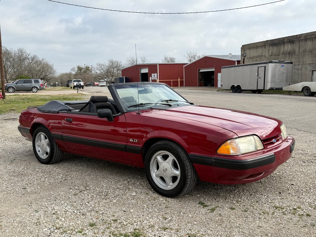 Ford-Mustang-1991-1