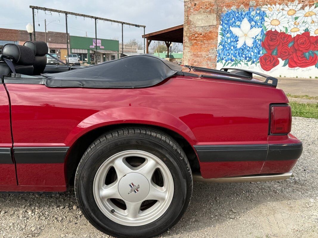 Ford-Mustang-1991-25