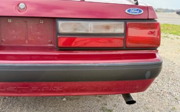 Ford-Mustang-1991-32