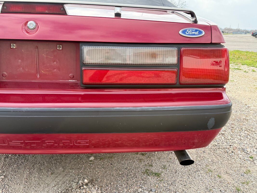 Ford-Mustang-1991-32