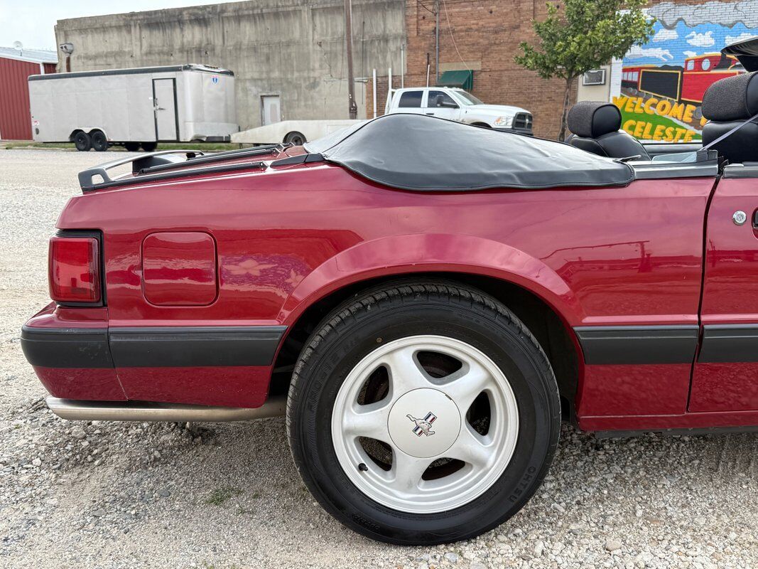 Ford-Mustang-1991-33