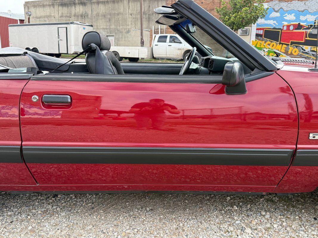 Ford-Mustang-1991-34