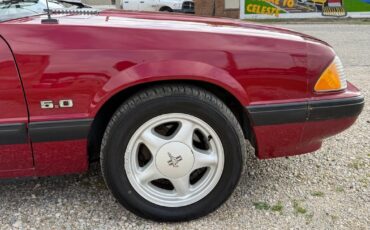 Ford-Mustang-1991-35