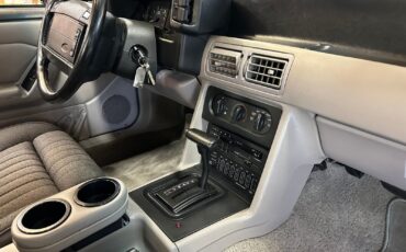 Ford-Mustang-1991-Hatchback-11