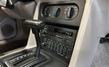 Ford-Mustang-1991-Hatchback-12