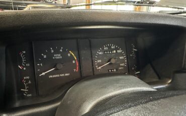 Ford-Mustang-1991-Hatchback-22