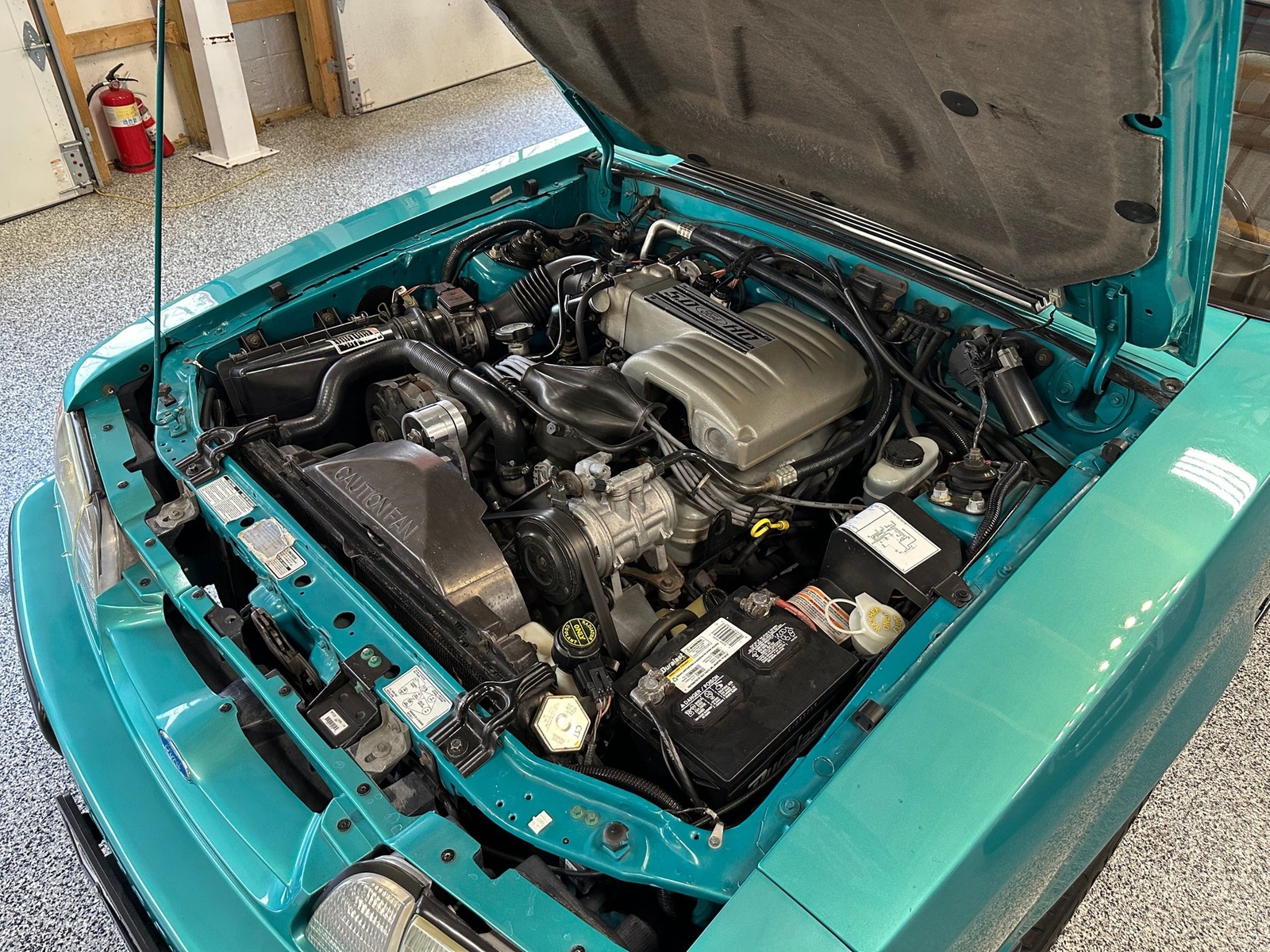 Ford-Mustang-1991-Hatchback-30