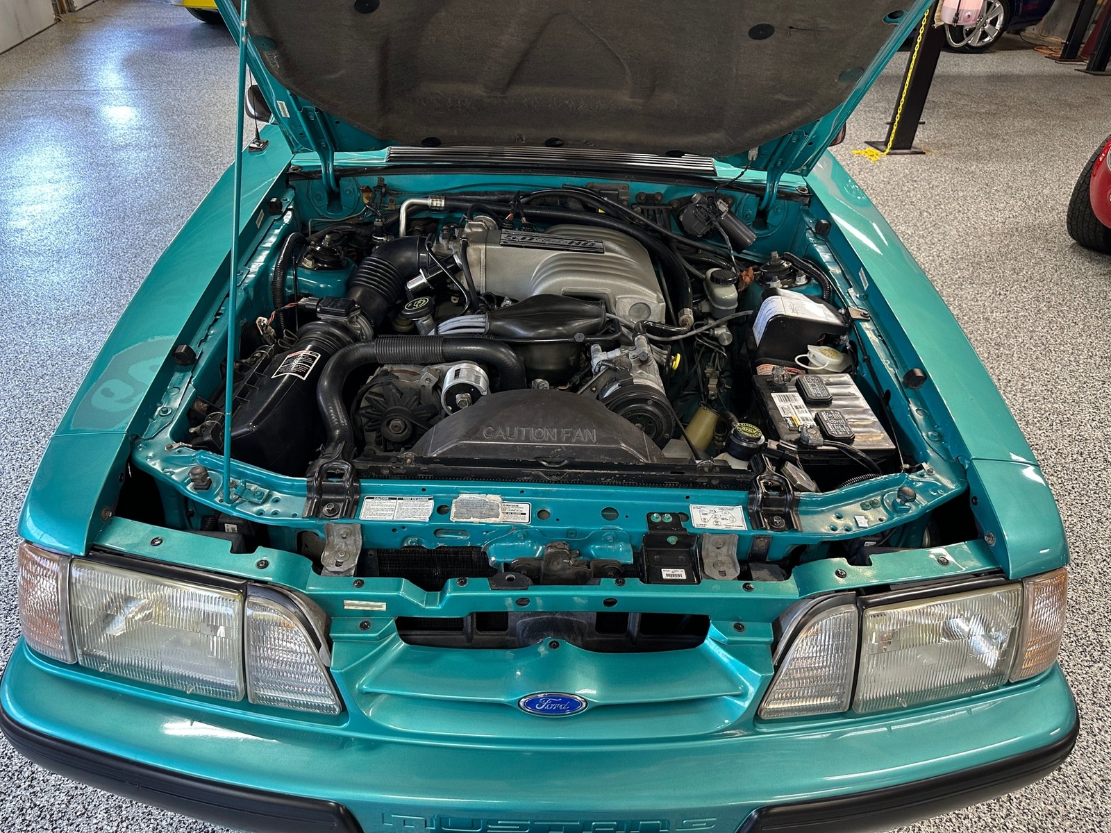 Ford-Mustang-1991-Hatchback-33