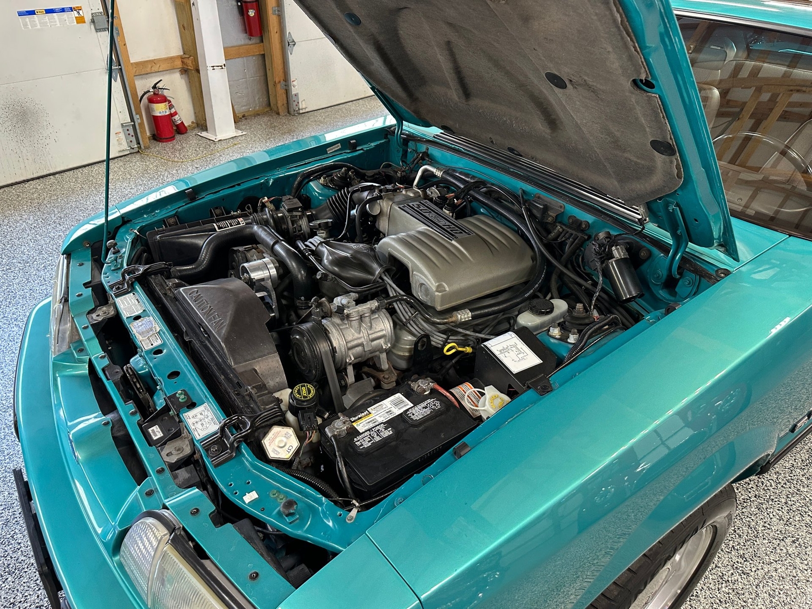 Ford-Mustang-1991-Hatchback-35