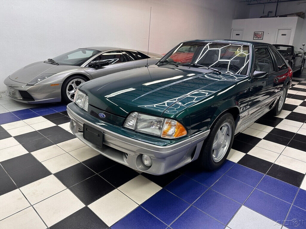 Ford-Mustang-1992-Hatchback-12