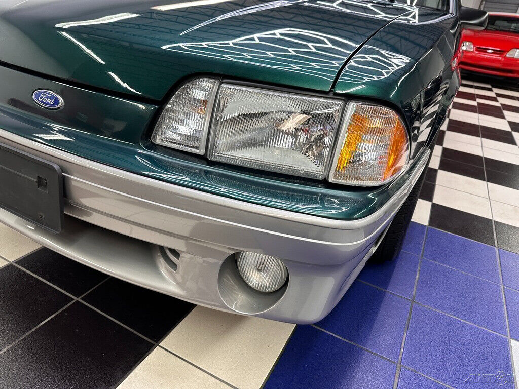 Ford-Mustang-1992-Hatchback-13