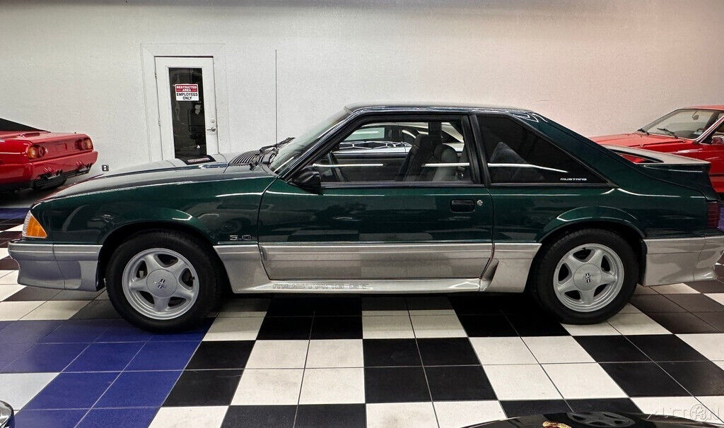 Ford-Mustang-1992-Hatchback-22