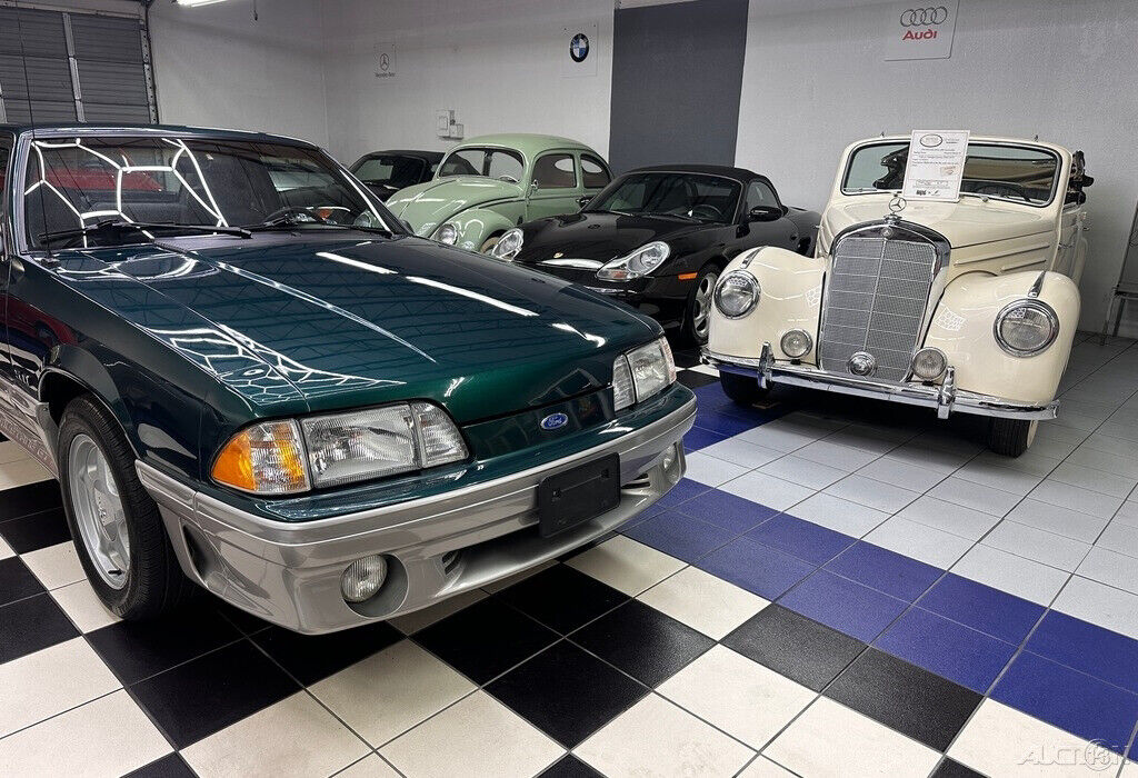 Ford-Mustang-1992-Hatchback-4