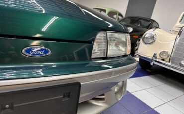 Ford-Mustang-1992-Hatchback-9