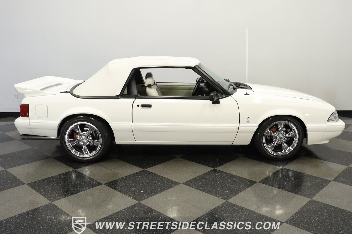Ford-Mustang-1993-Convertible-12