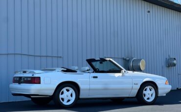 Ford-Mustang-1993-Convertible-2