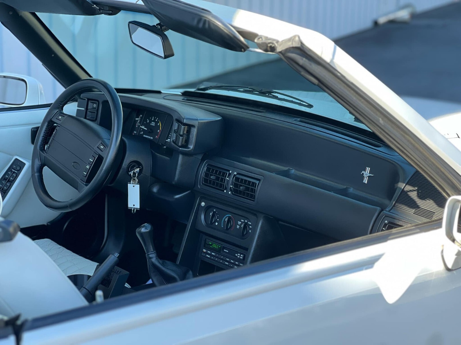 Ford-Mustang-1993-Convertible-26