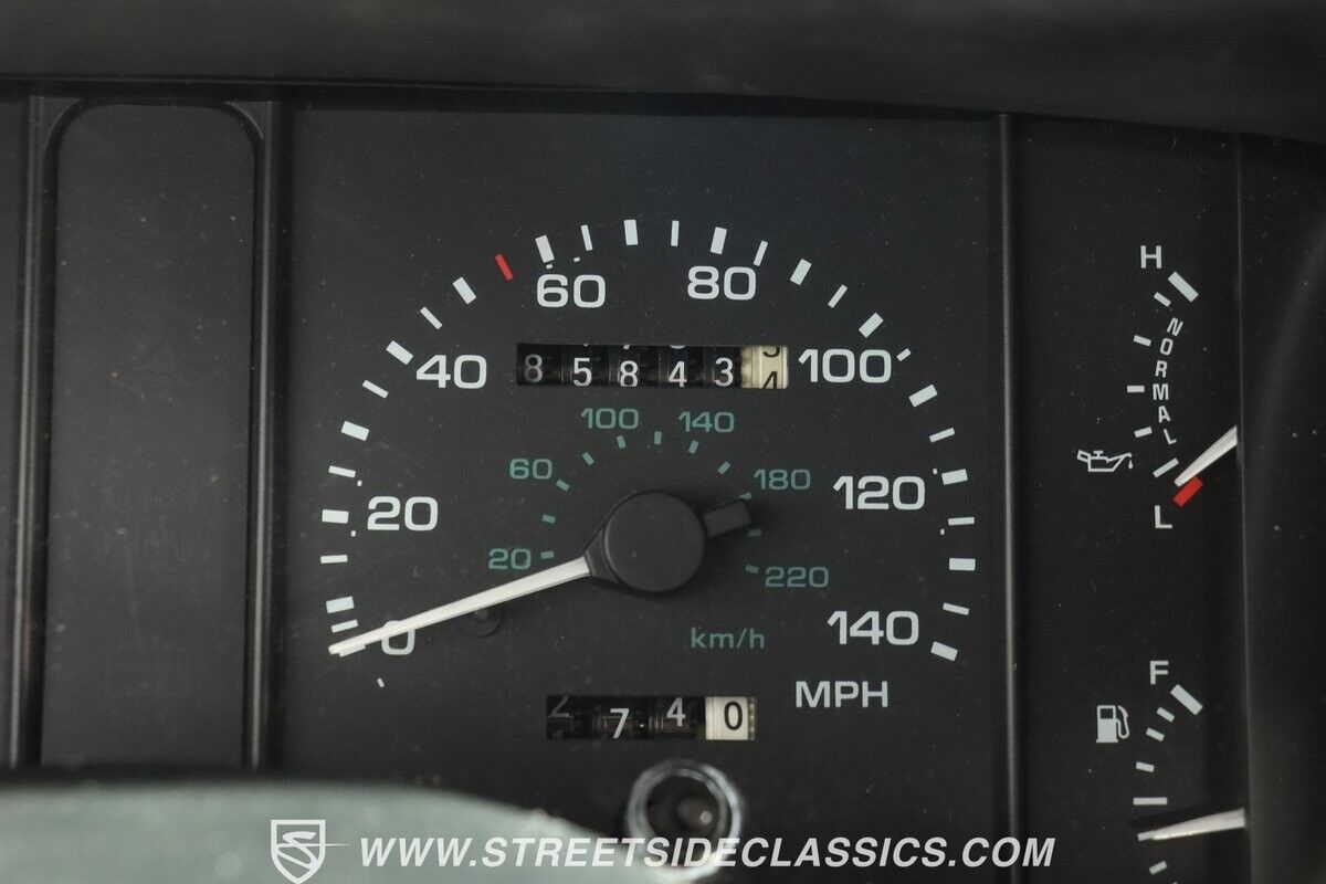 Ford-Mustang-1993-Convertible-37