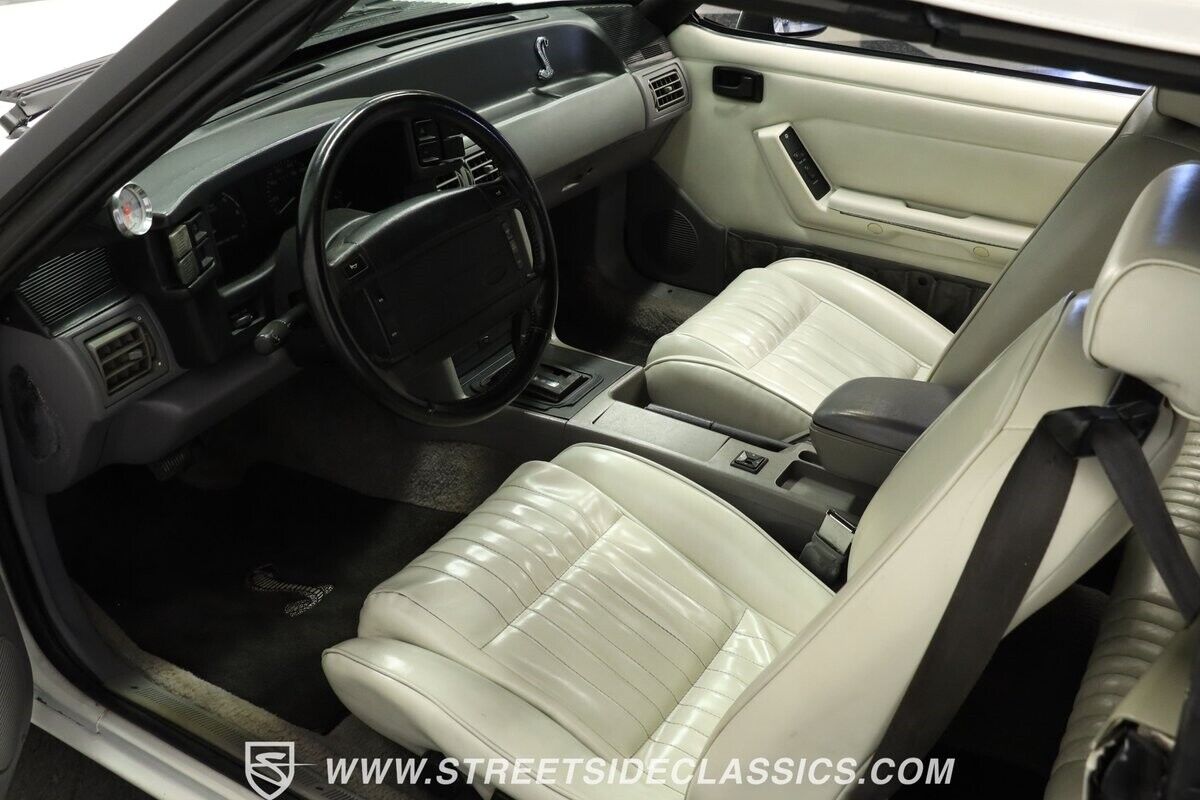 Ford-Mustang-1993-Convertible-4
