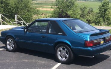 Ford-Mustang-1993-blue-1