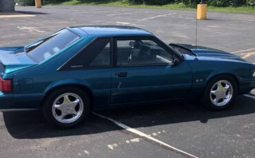 Ford-Mustang-1993-blue-2