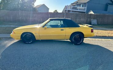 Ford-Mustang-1993-yellow-2