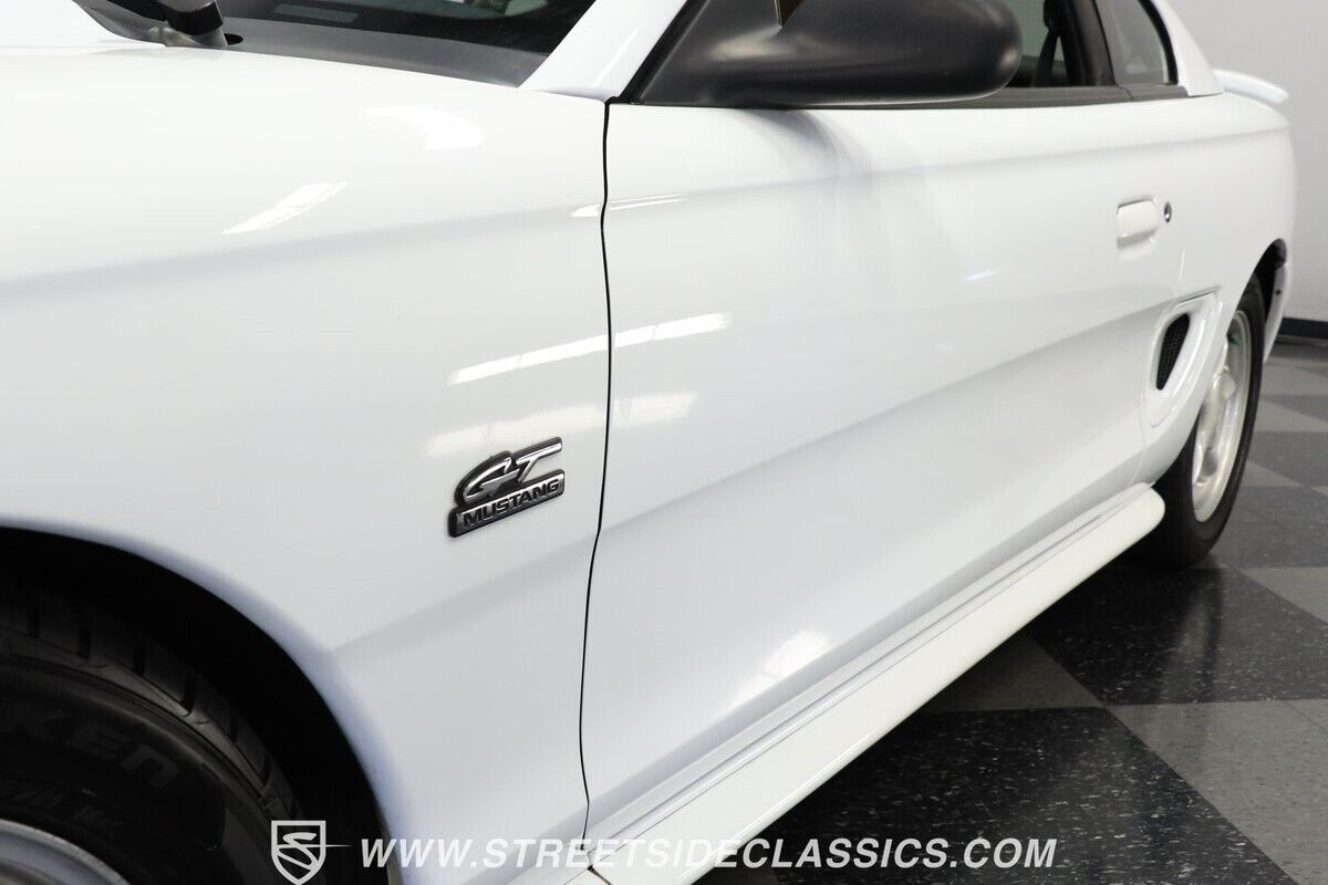 Ford-Mustang-1995-Coupe-21