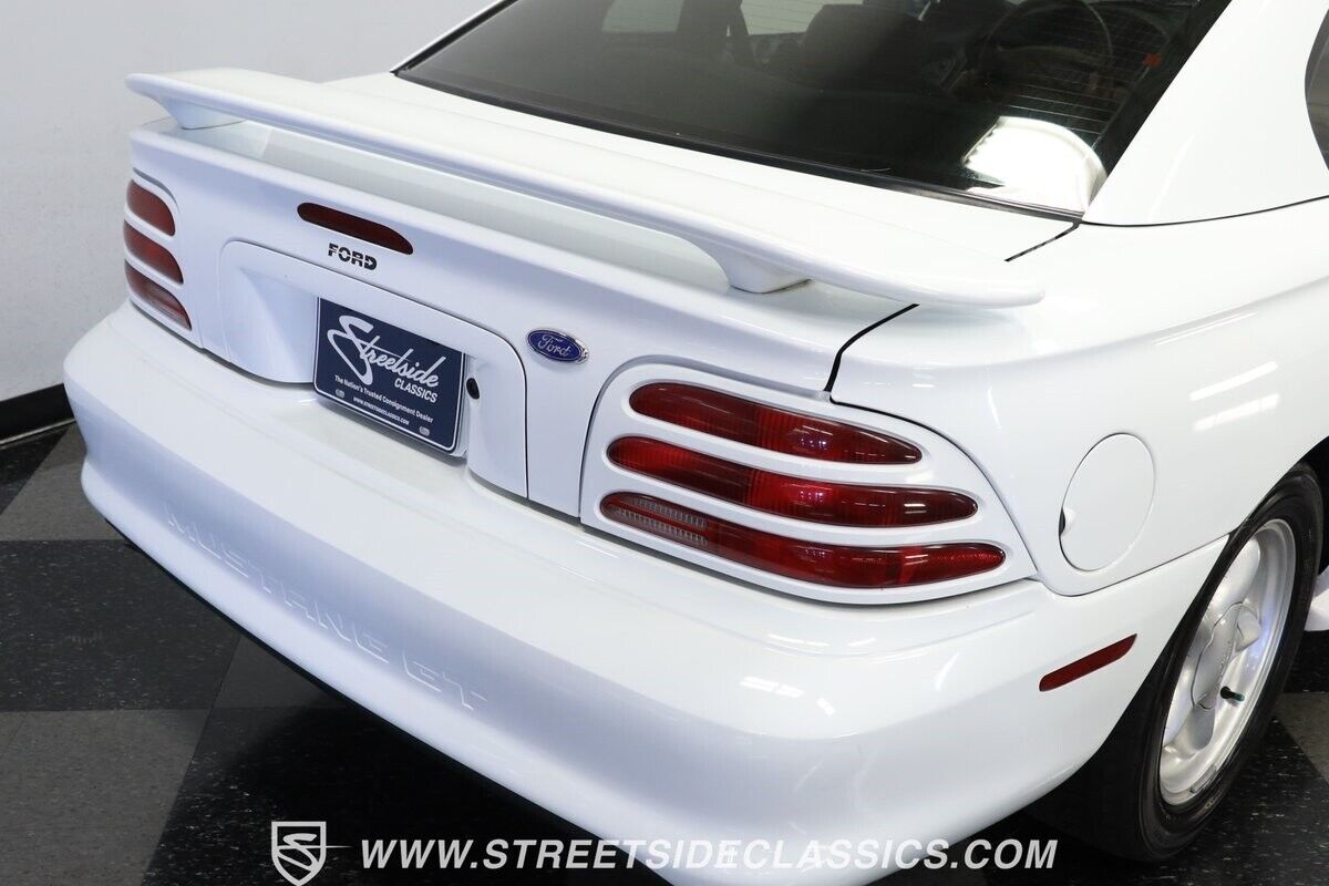 Ford-Mustang-1995-Coupe-24