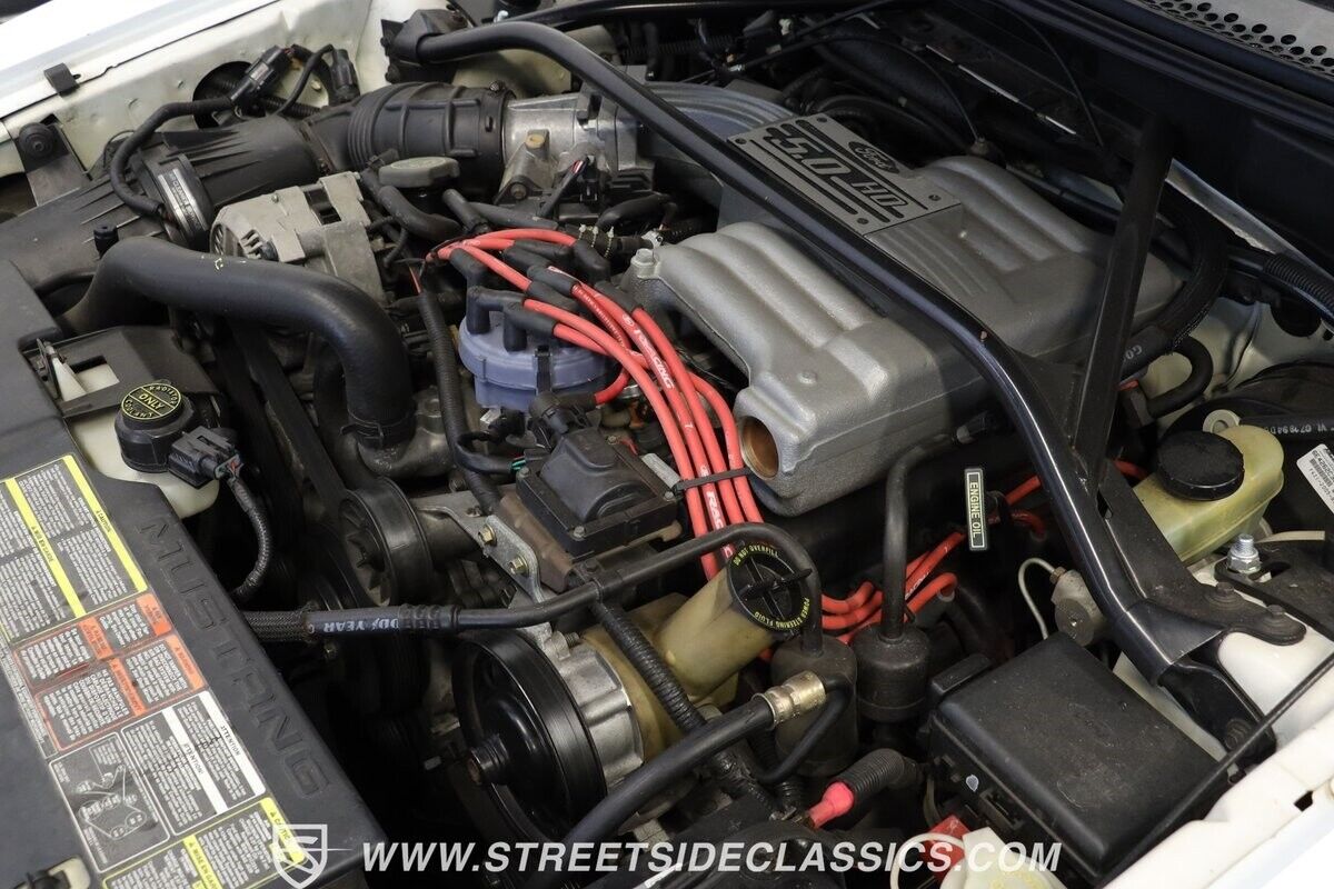 Ford-Mustang-1995-Coupe-30