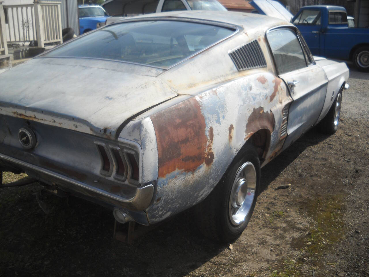 Ford-Mustang-Custom-Fastback-1967-Coupe-3