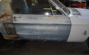 Ford-Mustang-Custom-Fastback-1967-Coupe-6
