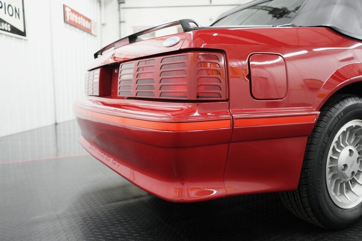 Ford-Mustang-GT-Convertible-1987-Convertible-13