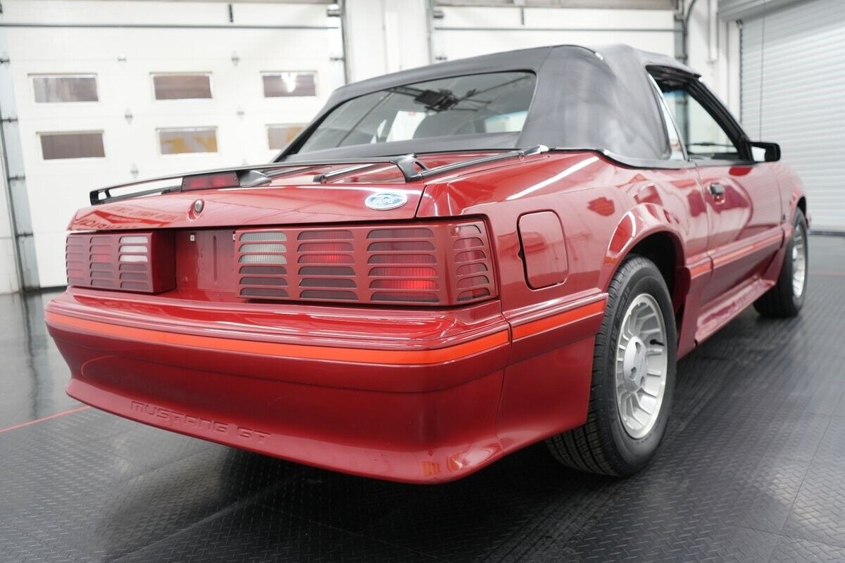 Ford-Mustang-GT-Convertible-1987-Convertible-16