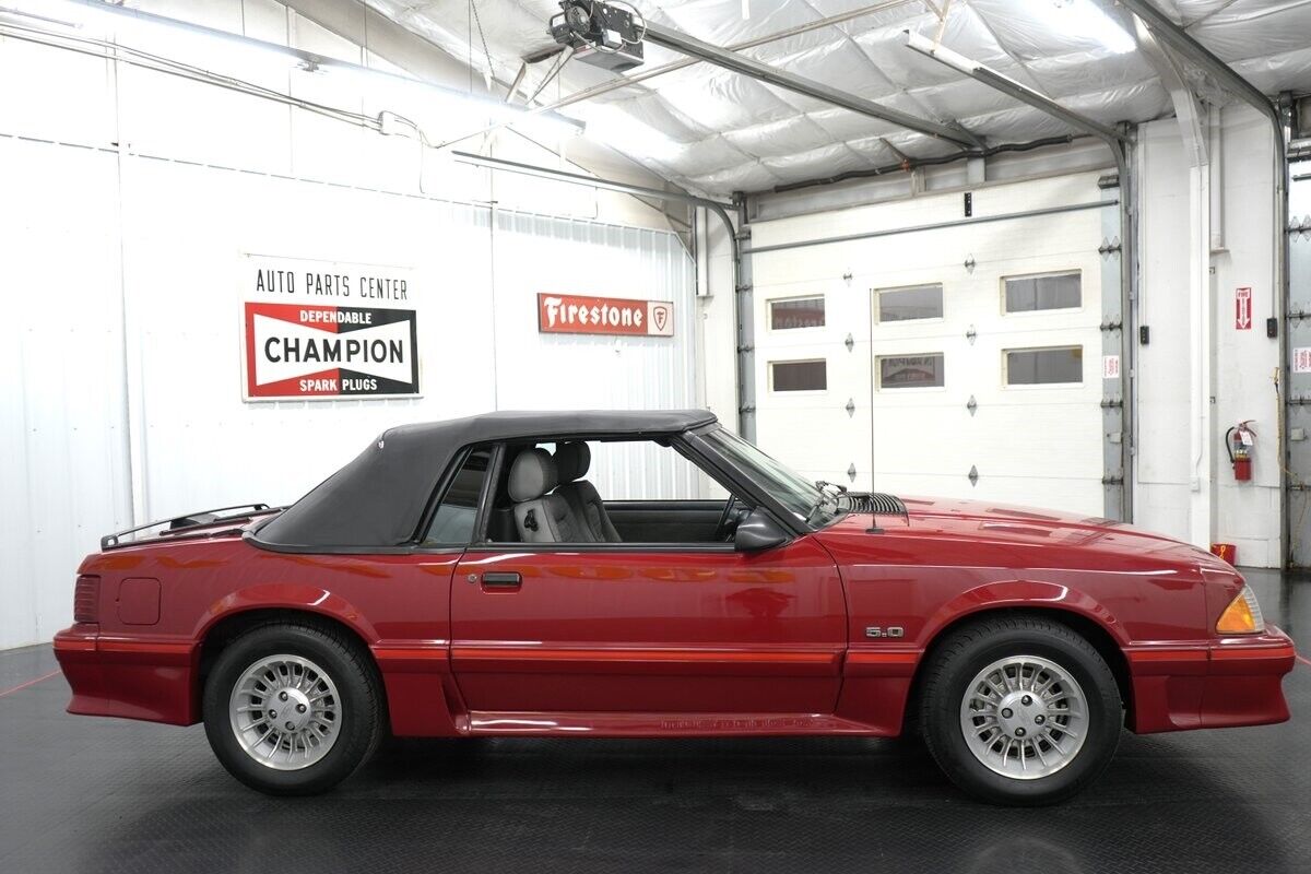 Ford-Mustang-GT-Convertible-1987-Convertible-17