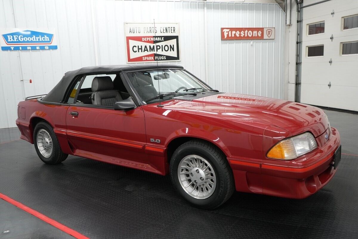 Ford-Mustang-GT-Convertible-1987-Convertible-19