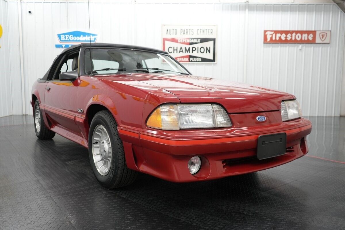 Ford-Mustang-GT-Convertible-1987-Convertible-22