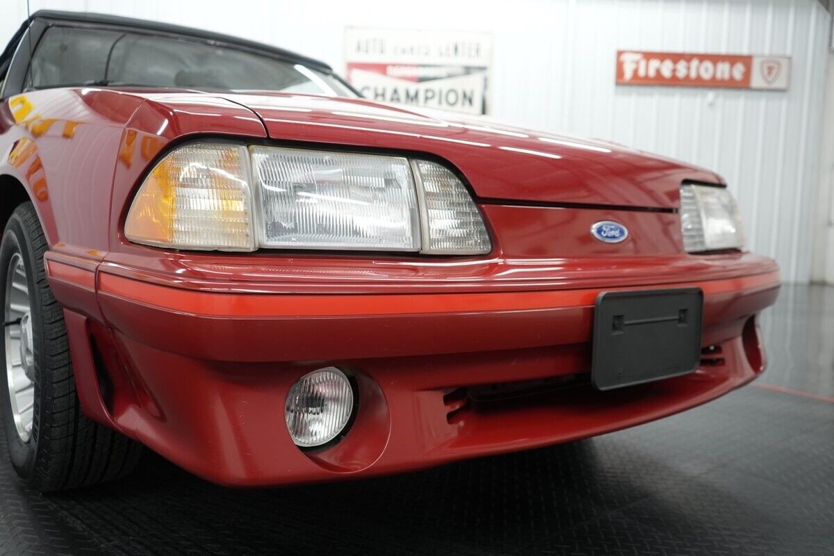 Ford-Mustang-GT-Convertible-1987-Convertible-23