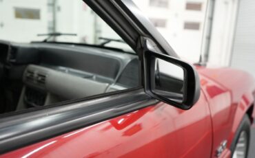Ford-Mustang-GT-Convertible-1987-Convertible-25